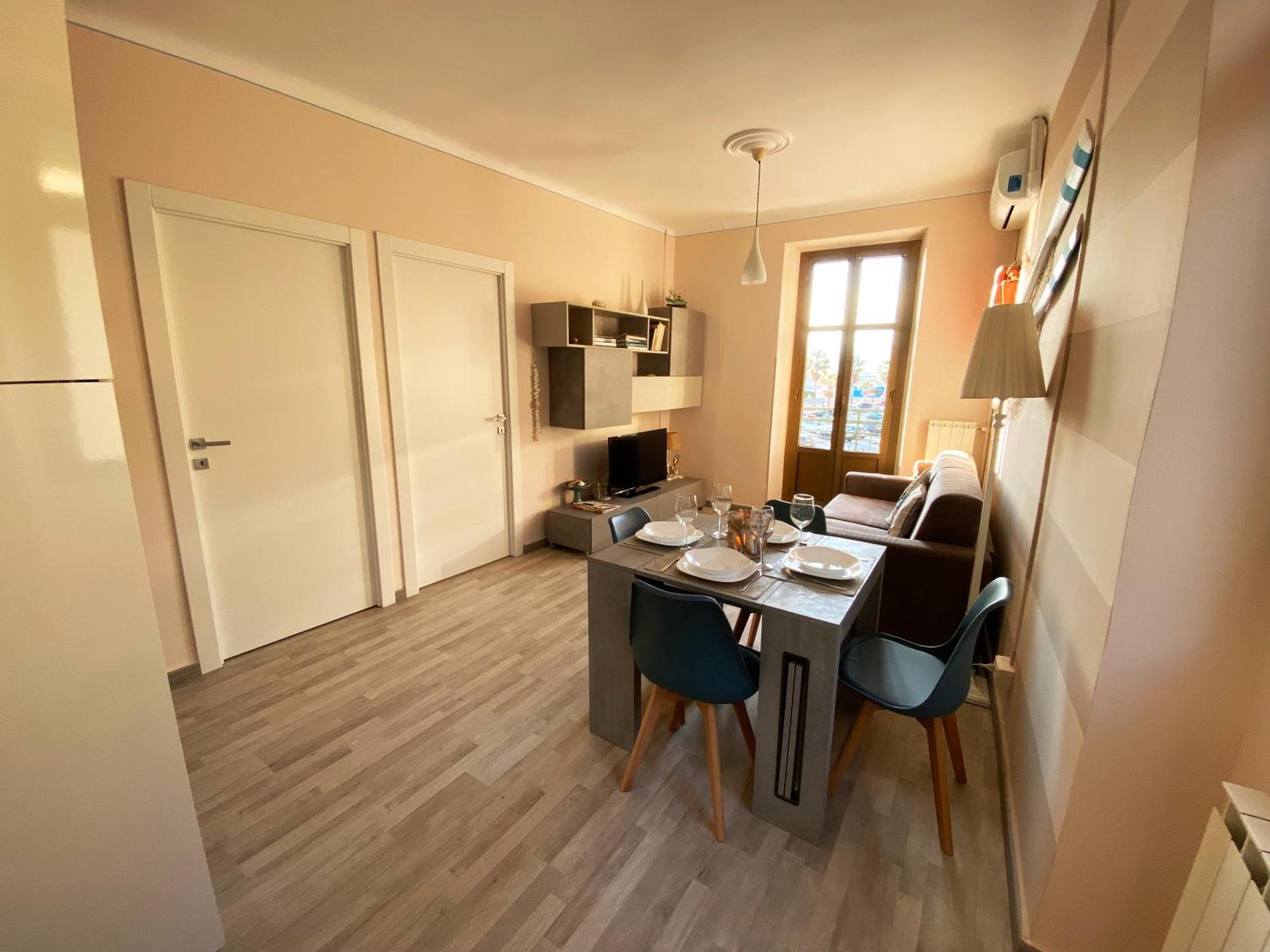 L'Eternita' E' Il Mare Mischiato Col Sole Rimbaud Apartment เวนติมิญา ภายนอก รูปภาพ